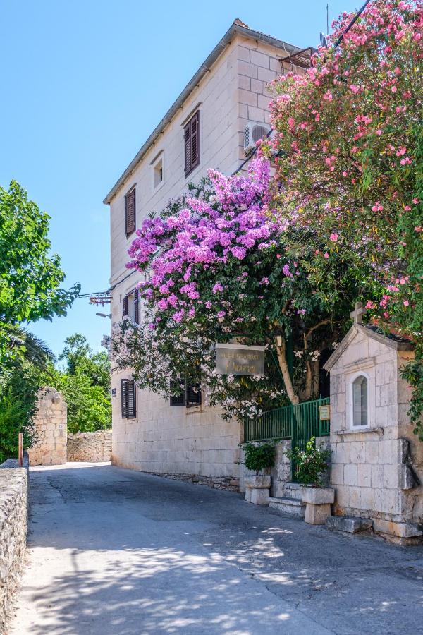Dora Rooms And Studios Sutivan Exterior foto